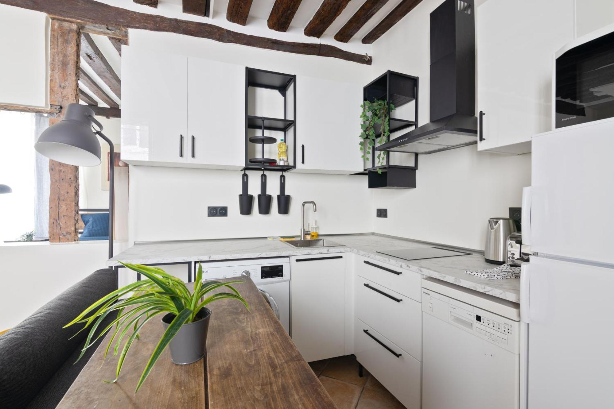 Heart Of 1br-4p Le Marais 7 Free Netflix * Paris